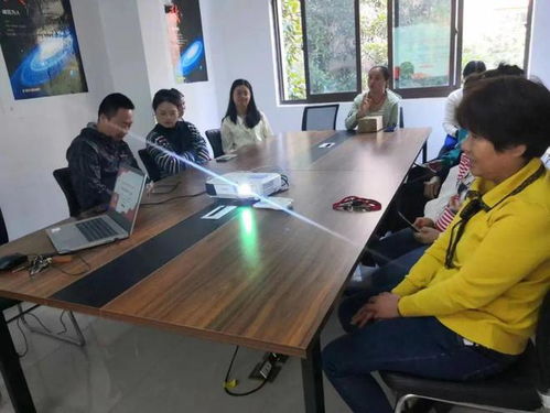 相逢同學習，合作共成長——南昌市家庭教育服務項目十月持續(xù)深化進行